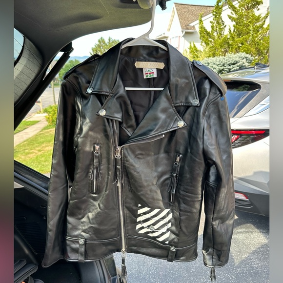 Off-White edgy stripped jacket - Picture 2 of 12